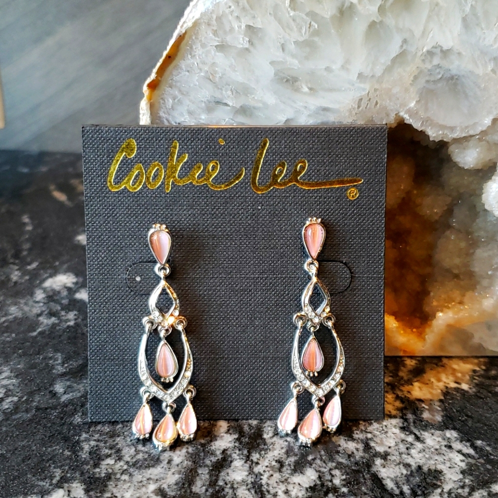 NWT Vintage Cookie Lee earrings**Everything Must Go SALE*